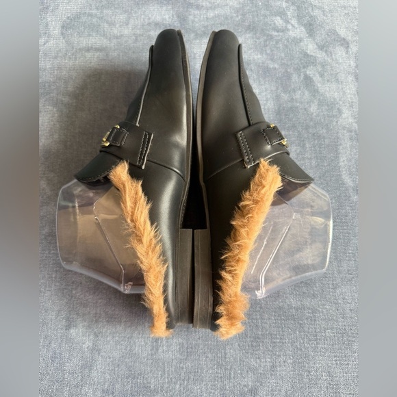 Steve Madden Womens Black Faux Fur Lined Flat Slip On Loafers SZ 9.5 Gold Chain - Picture 5 of 8